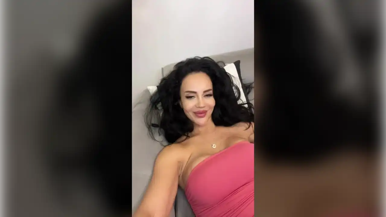 Melek Özçağan Premium İfşa Videoları Part 10 İfşa Videoları